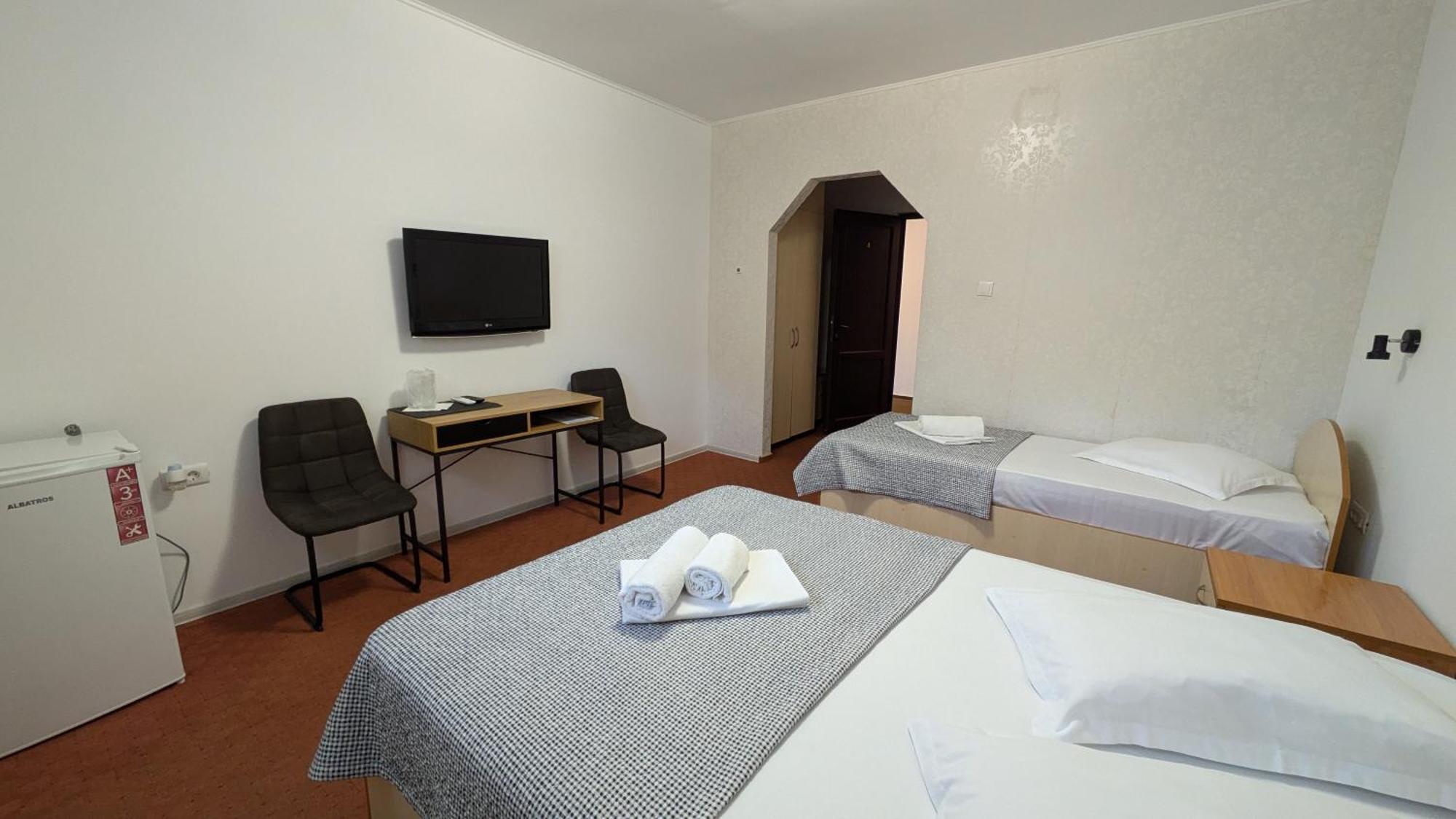 Motel Don Tomaso Vaslui Eksteriør bilde